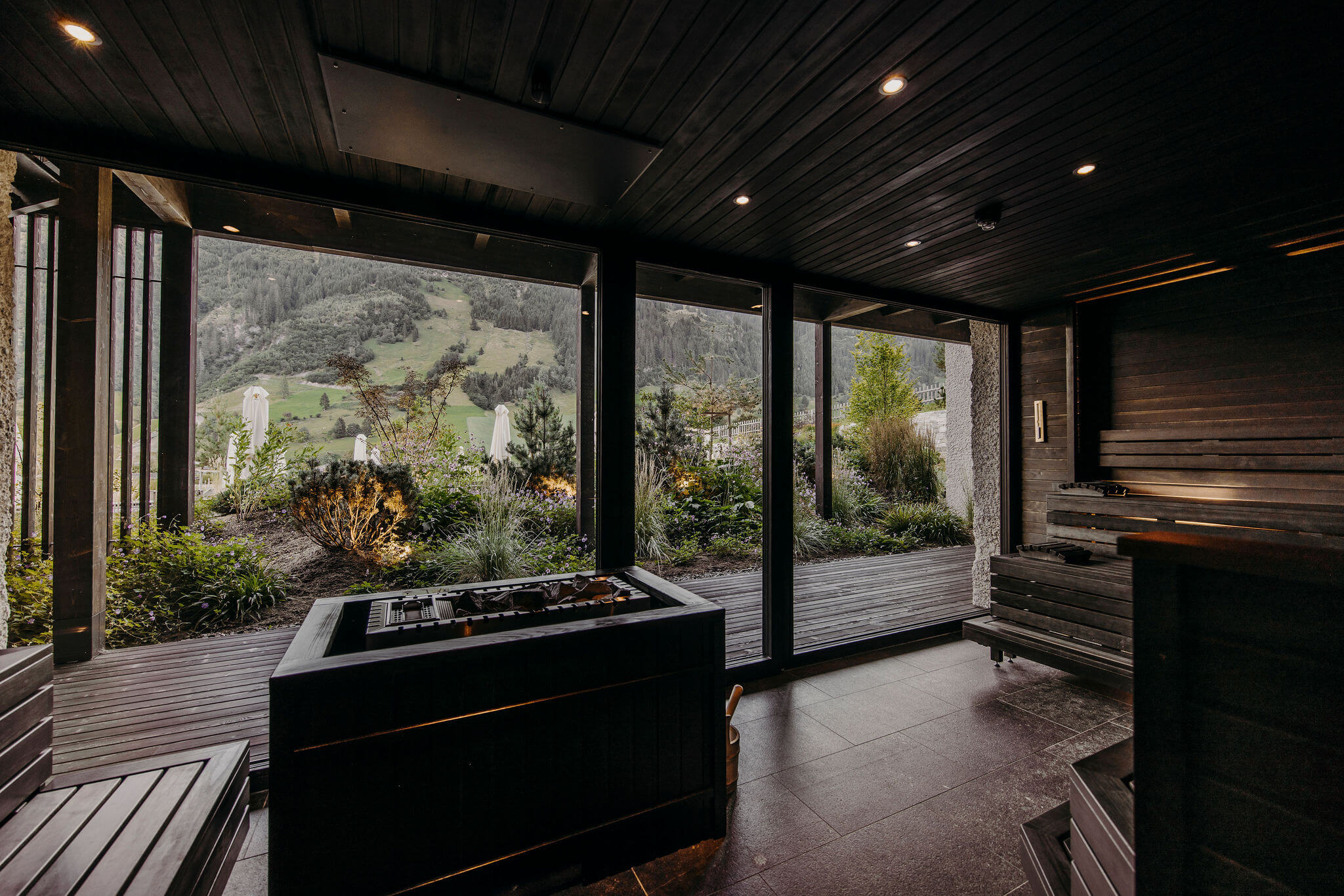 Sauna mit Blick in die Natur am Moar Gut