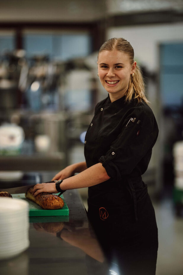 Lehrling in der Küche