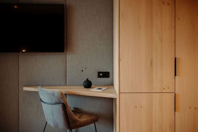 Familienzimmer im Alpina Alpendorf mit viel Platz