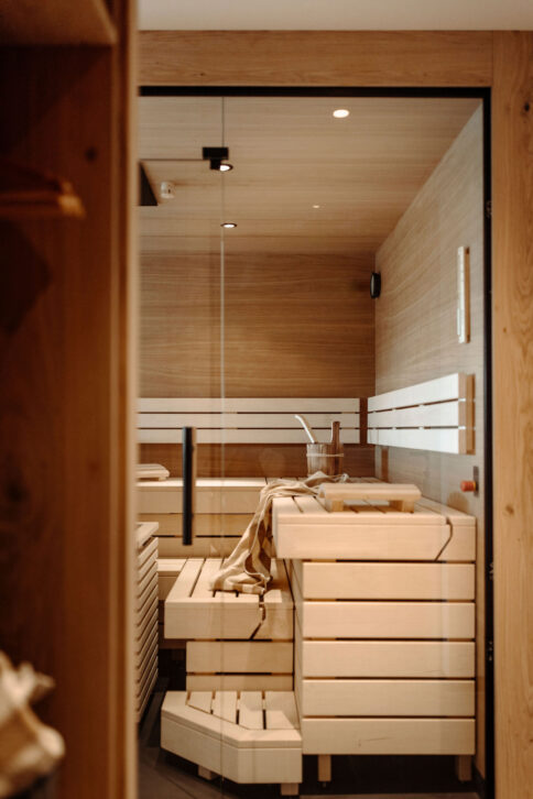 Private Sauna im Zimmer im Alpina Alpendorf