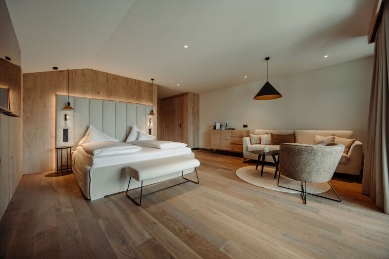 Suite mit viel Platz und modern eingerichtet im Alpina Alpendorf