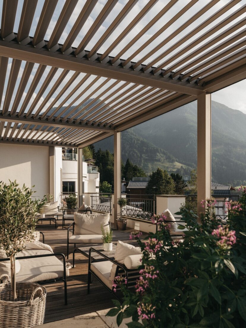 Sommerstimmung im Alpina Alpendorf im Salzburger Land.