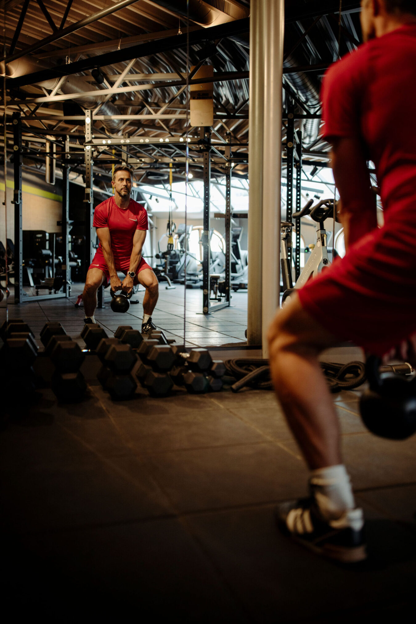 Fitnesstudio mit verschiedensten Geräten im Alpina Alpendorf